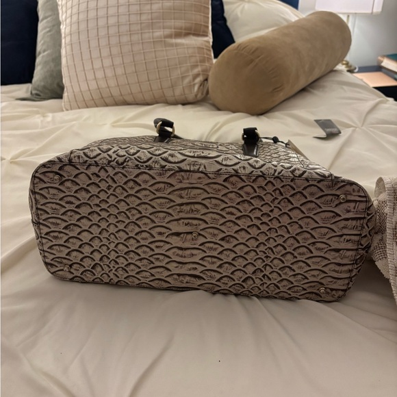 Gently used Brahmin Joan tote in pearl dogwood color, tag attached - Picture 4 of 16